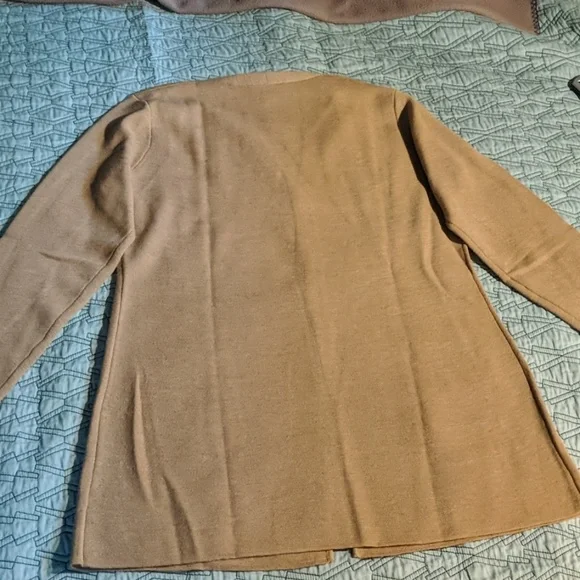 DONCASTER SWEATER SET - Picture 5 of 6